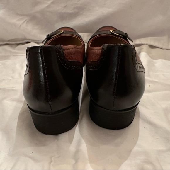 Naturalizer brown on brown wingtip style pump - Picture 4 of 7
